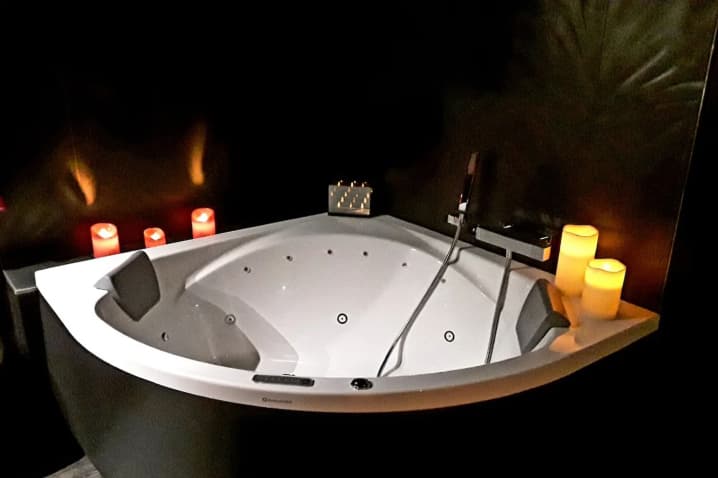 spa de la suite masquée
